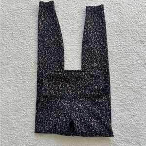 Lululemon Wunder Train HR Tight 28"